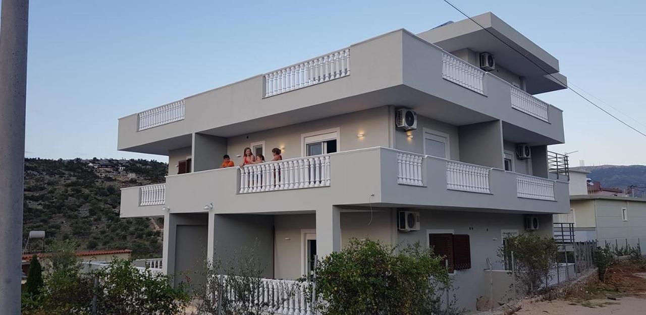 Vila Chelsea Εξαμίλιο Εξωτερικό φωτογραφία